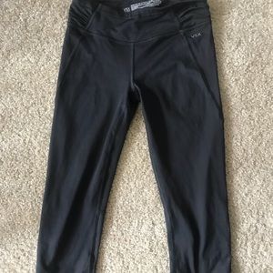 Victoria’s Secret VXS Sport Crop Legging